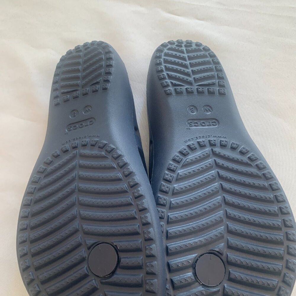 CROCS Navy Size 8 Thong Flip Flops NWOT - Picture 5 of 6